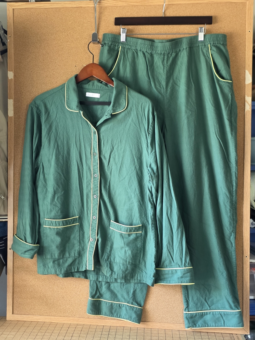 LAKE Pajamas Women’s XXL Green 100% Cotton Piped Long Sleeve Set